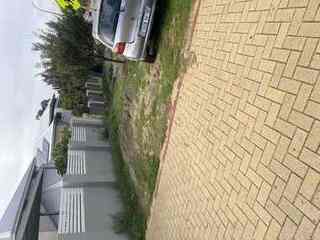 Alternate parking view near boundary wall